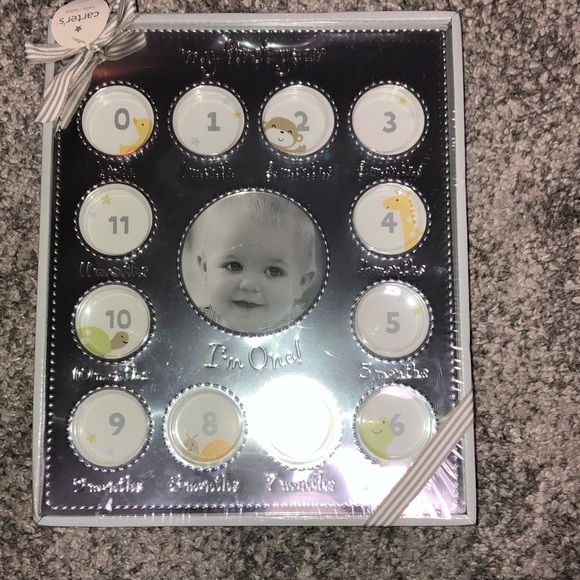 Brand New Carters Baby’s First Year Picture Frame - Picture 1 of 3